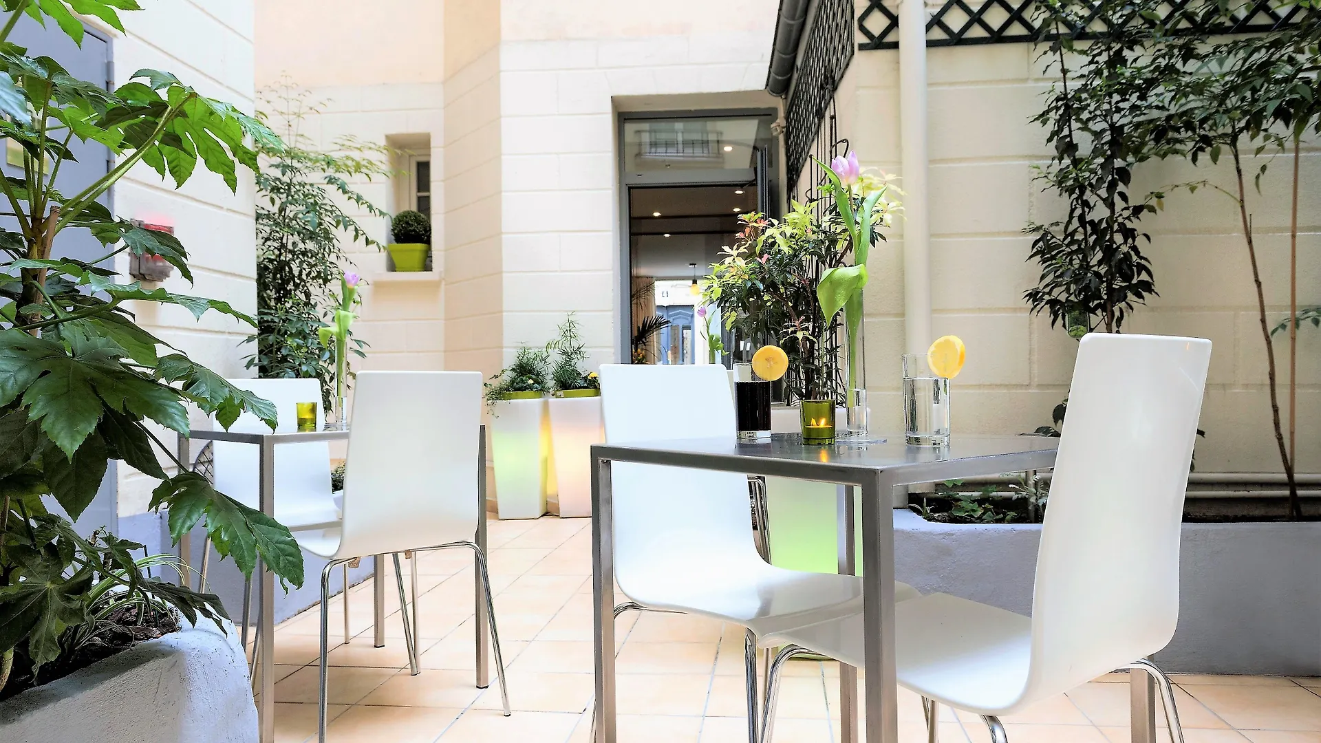 Hotel Glasgow Monceau By Patrick Hayat