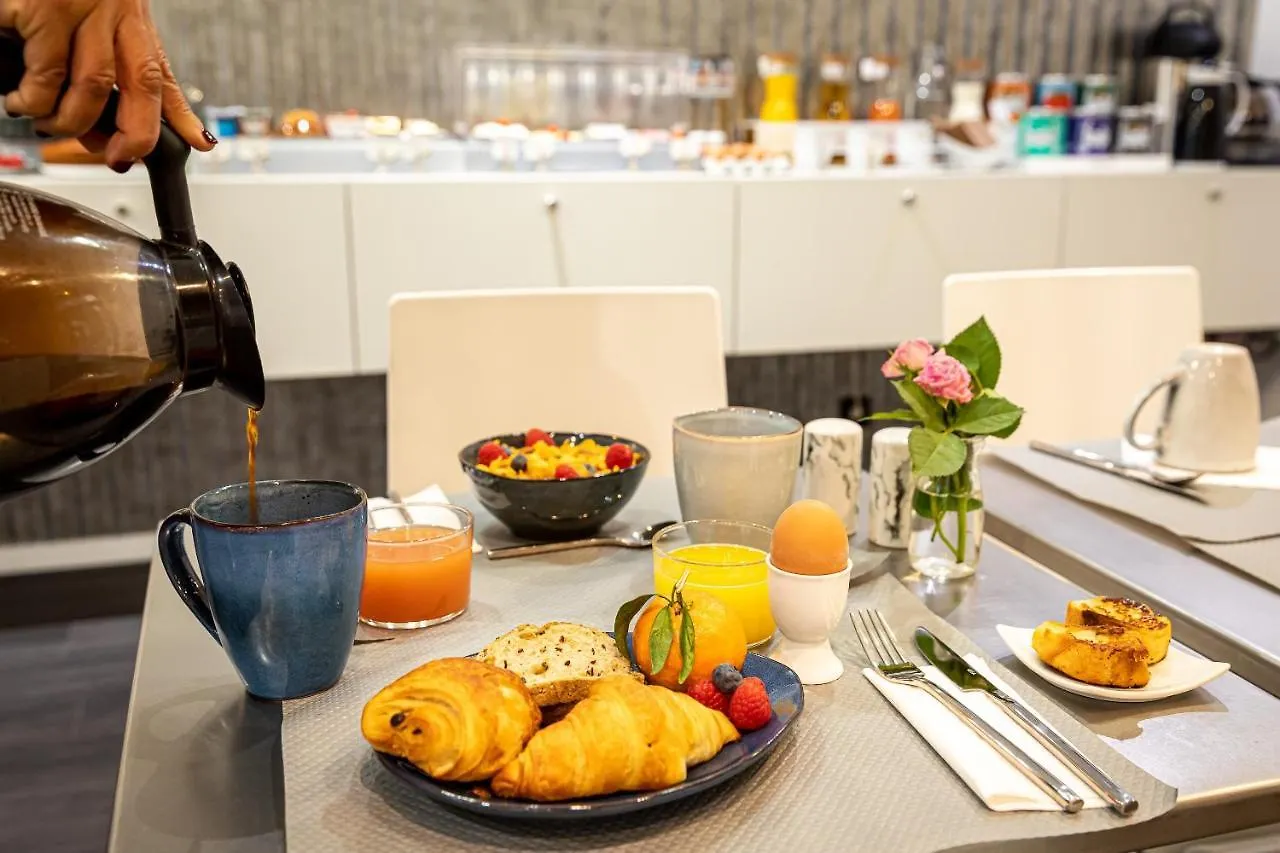 Glasgow Monceau By Patrick Hayat Hotel 3*
